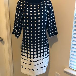 Banana Republic black and cream 3/4 sleeve dress